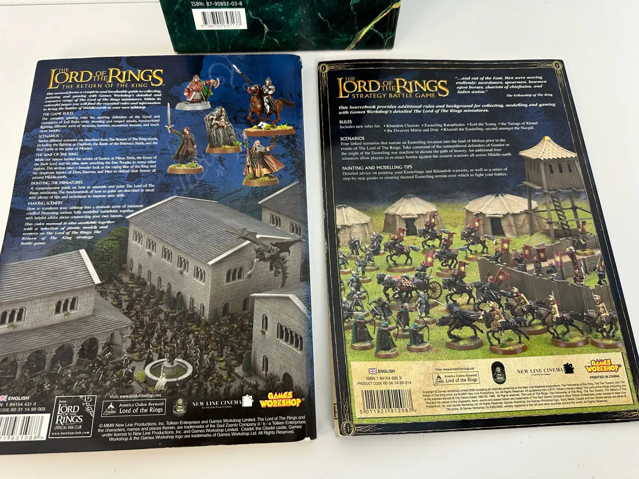 Billede 5 - 2 stk. LOTR regelbøger
