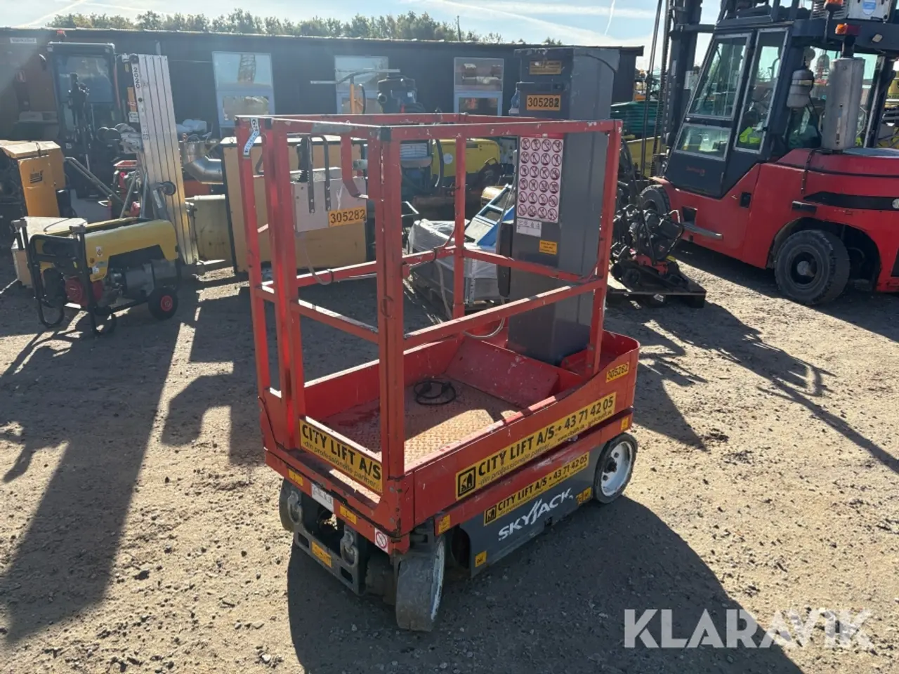 Billede 1 - Søjlelift SkyJack SJ12