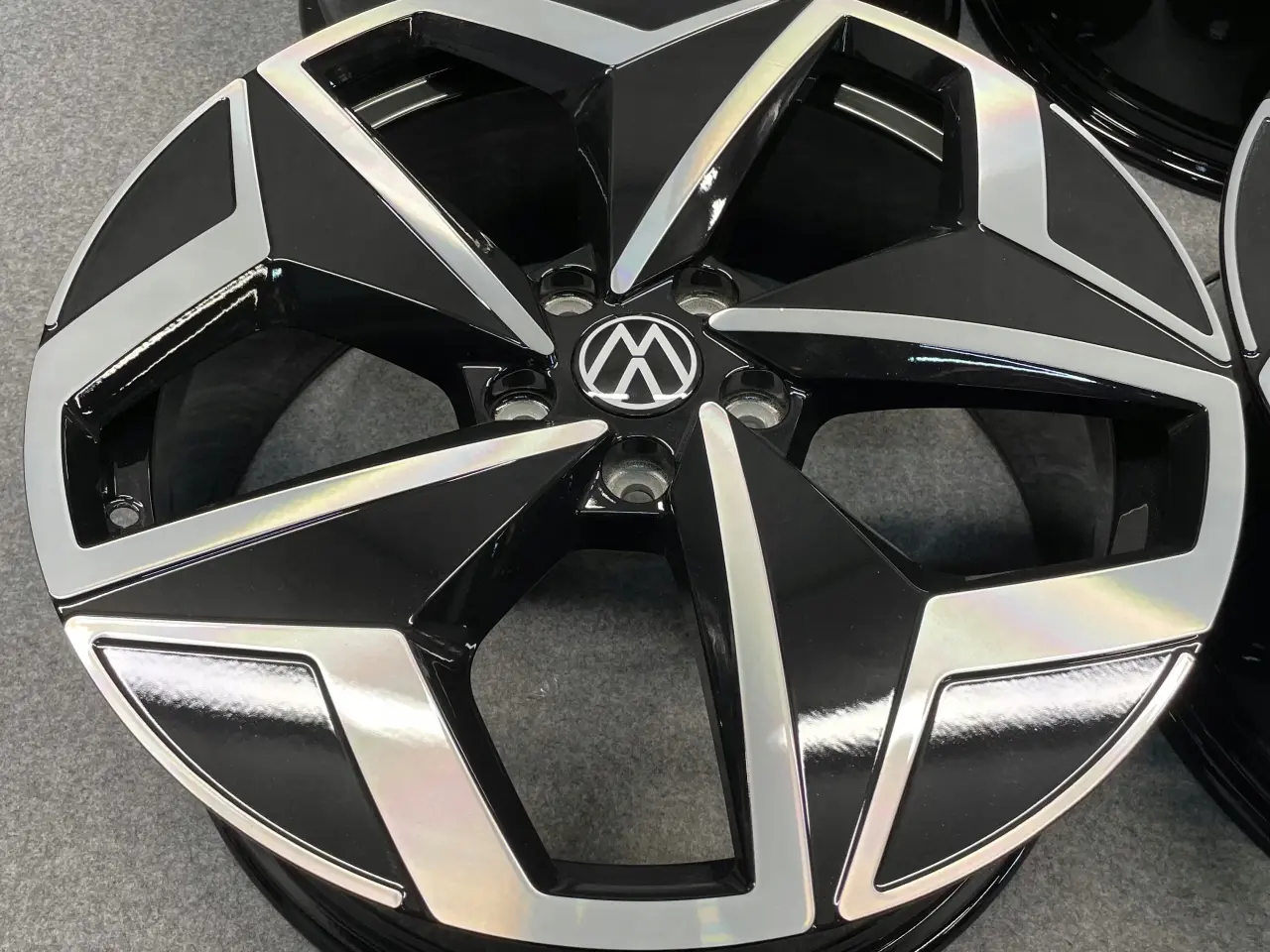 Billede 4 - ALUFÆLGE VW ID.3 ID3 ANDOYA 19"