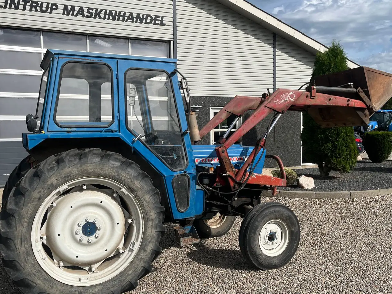 Billede 10 - Ford 4000 Med servo og frontlæsser