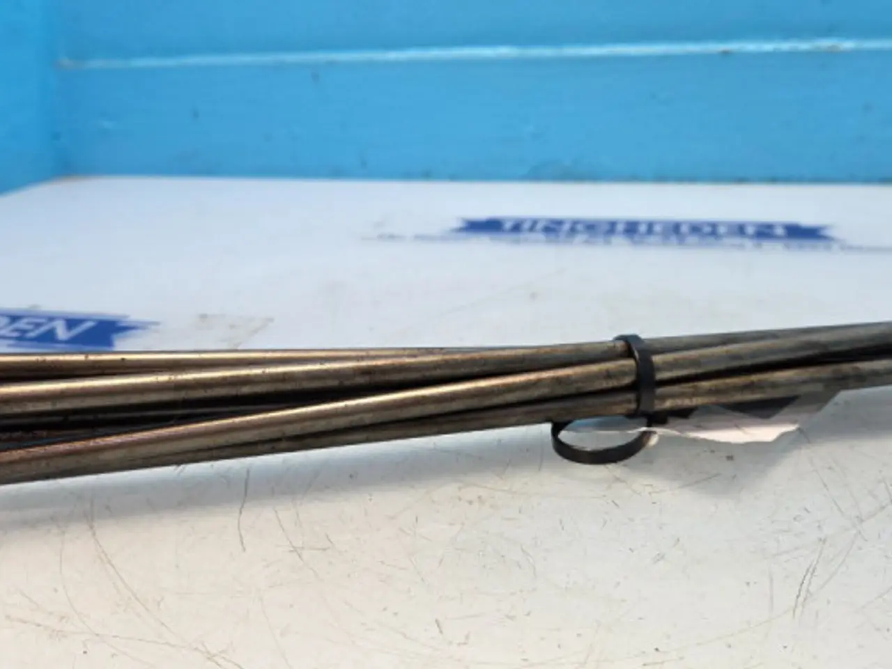 Billede 6 - Ford 4600 Stødstænger 81813399 6 Stk