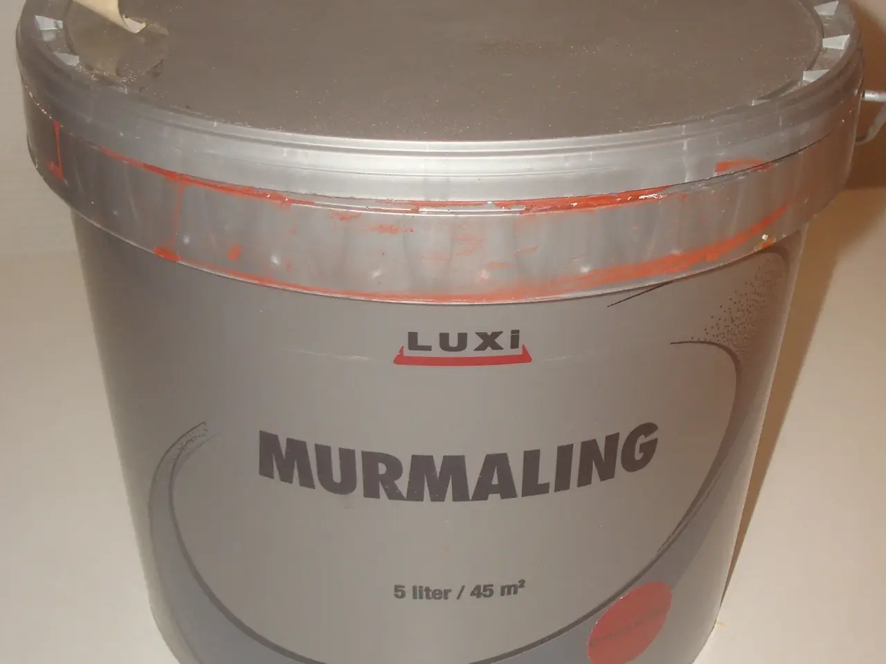 Billede 1 - KØBES!LUXI, bornholmsrød facademaling fra JEM&FIX