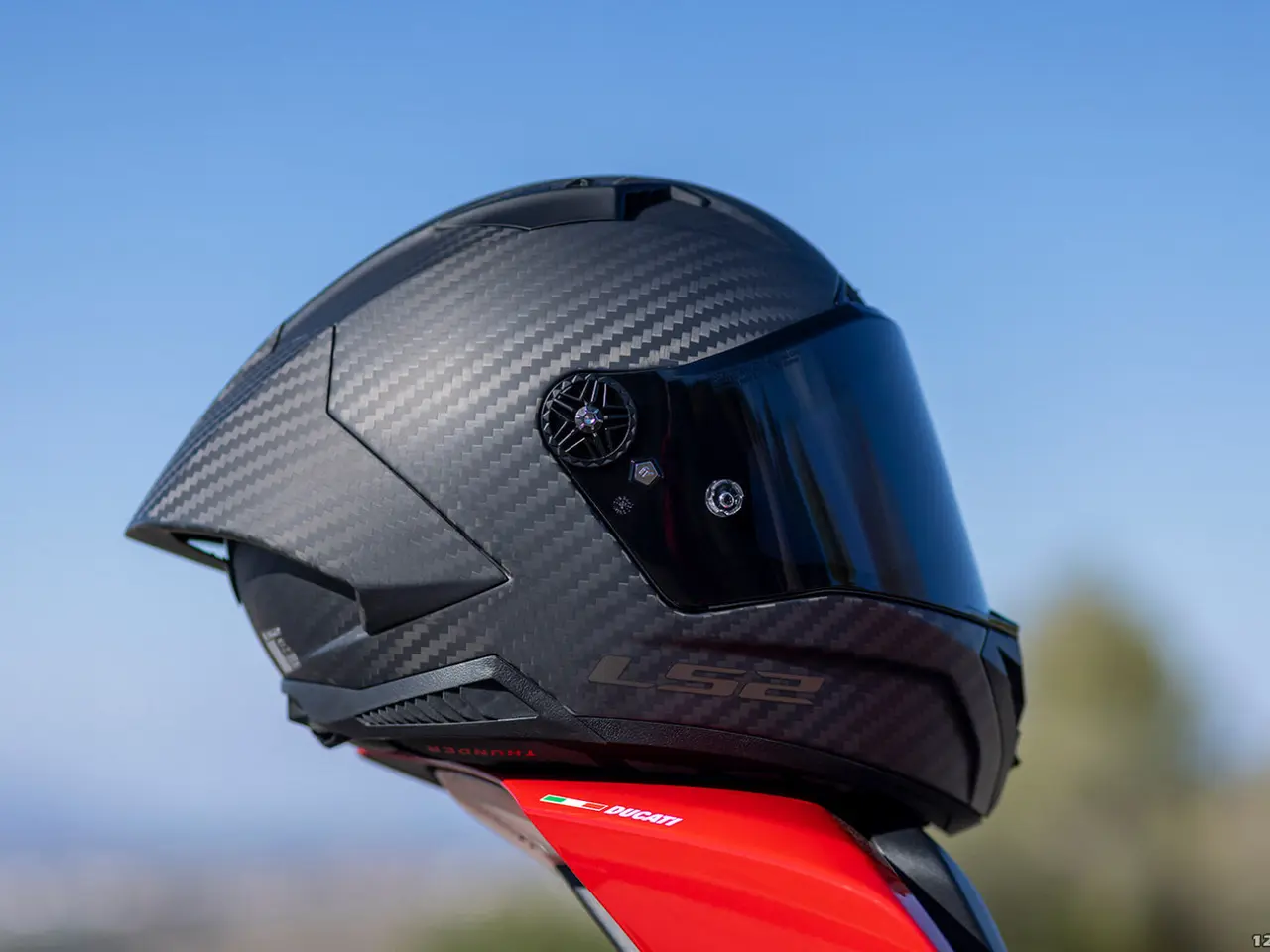 Billede 6 - LS2 Thunder Carbon GP Aero