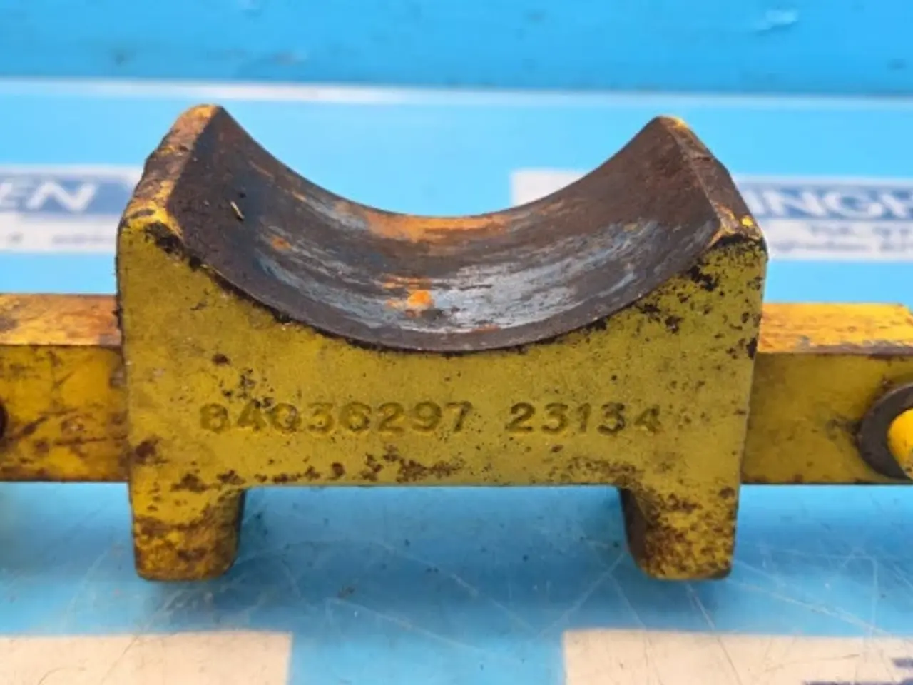 Billede 9 - New Holland TX68 Spændebånd 84043175