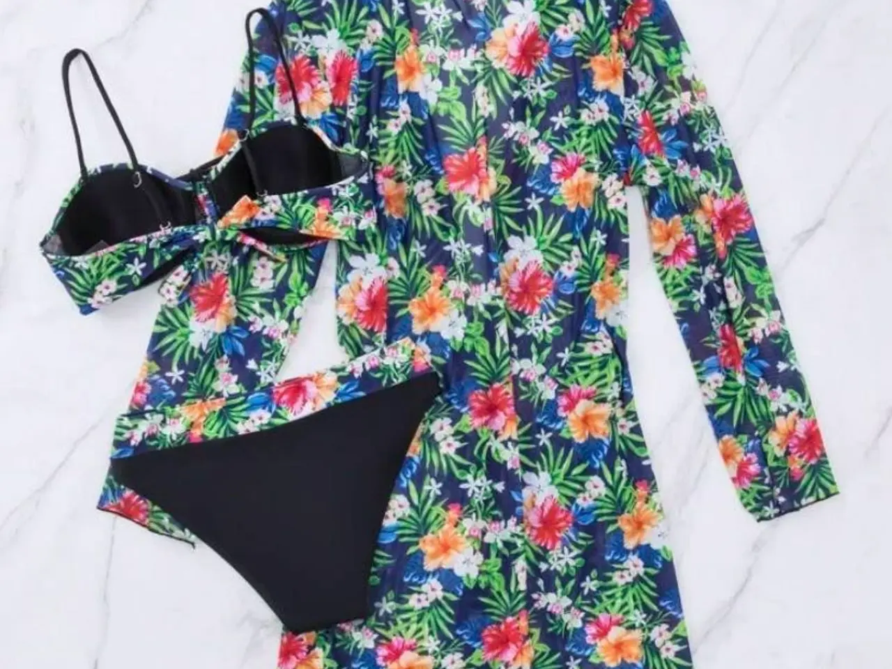 Billede 4 - Bikini sæt med kimono