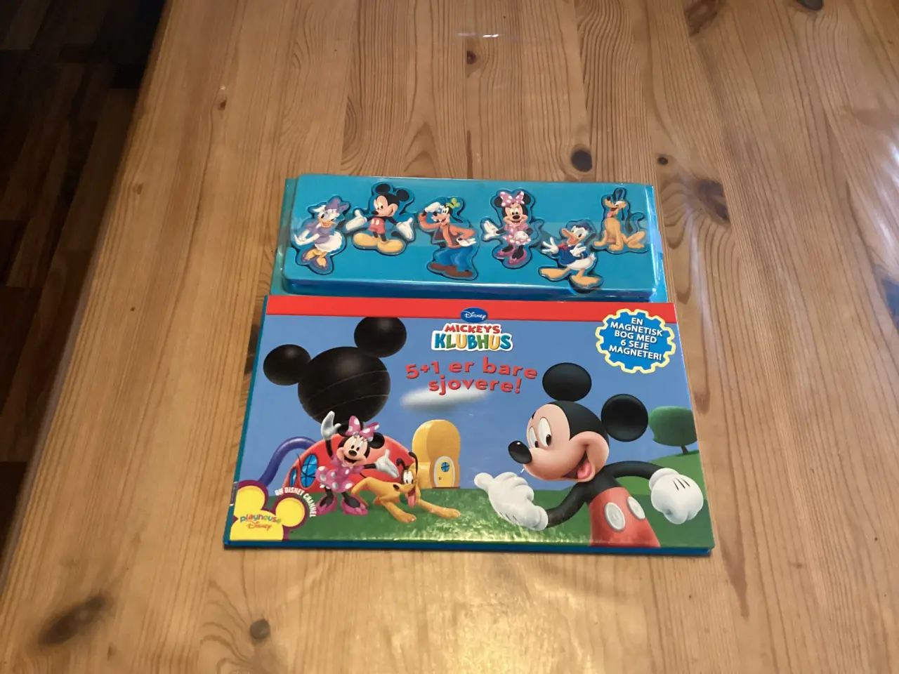 Billede 5 - Mickey,s Klubhus Bøger.