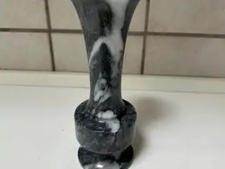 Vintage marmor vase i grå og hvid