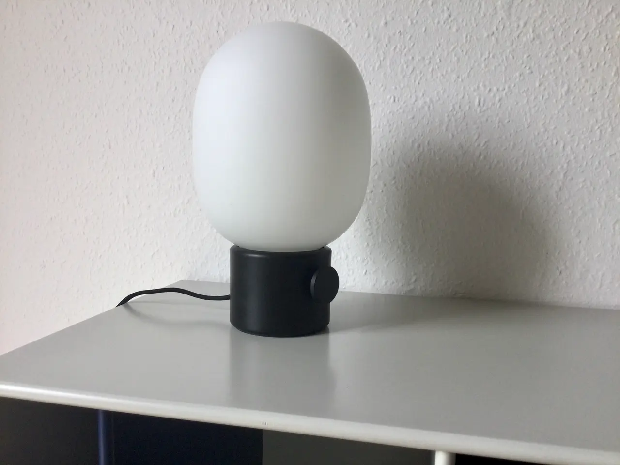 Billede 2 - Menu / Audo Copenhagen bordlampe med lysdæmper