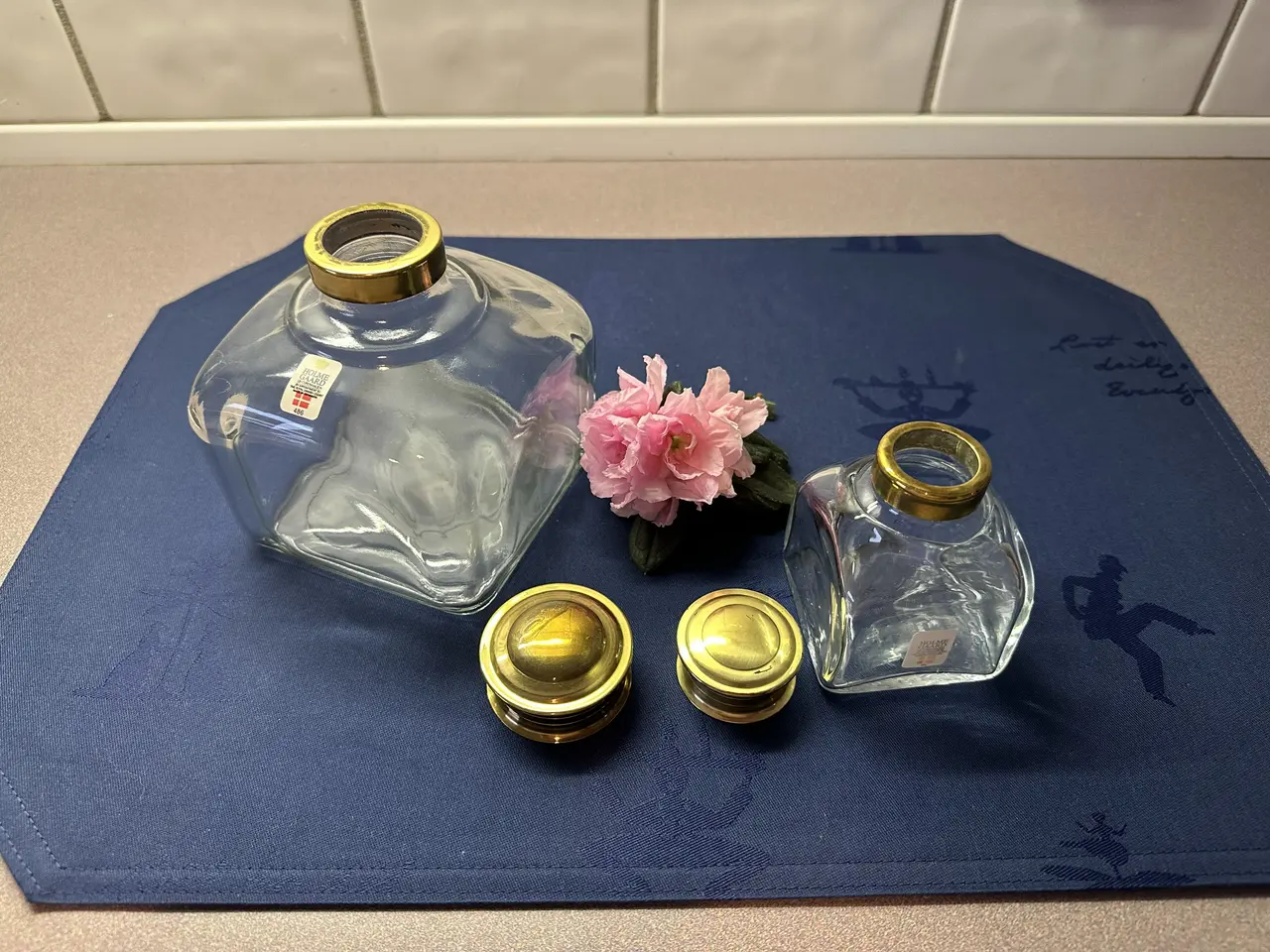 Billede 2 - Holmegaard købmandsglas med messinglåg
