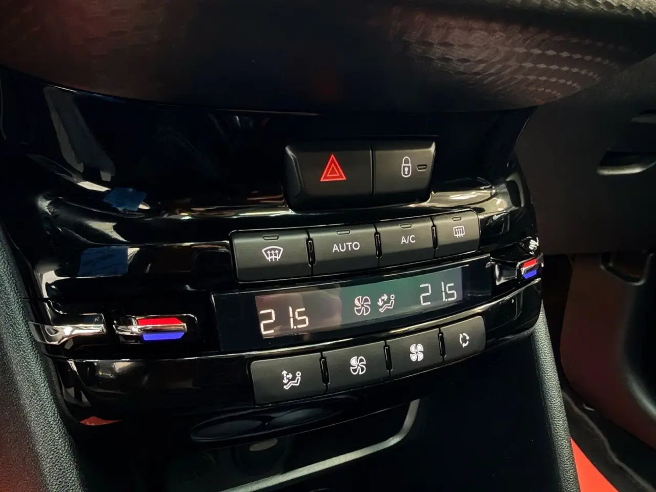 Billede 15 - Peugeot 208 1,5 BlueHDi 100 Allure Sky