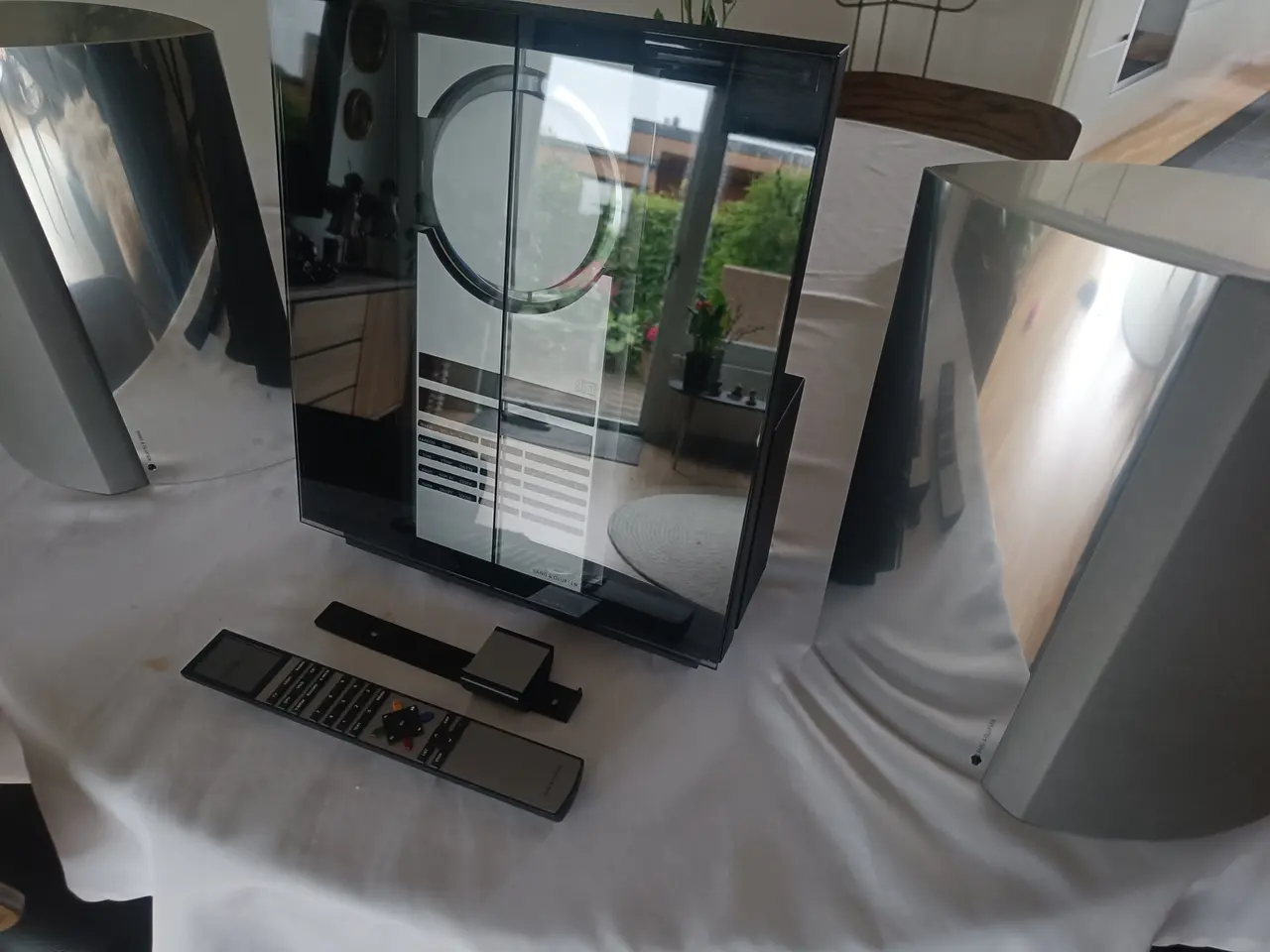 Billede 1 - Beosound 3000 med 2 stk Beolab 4000