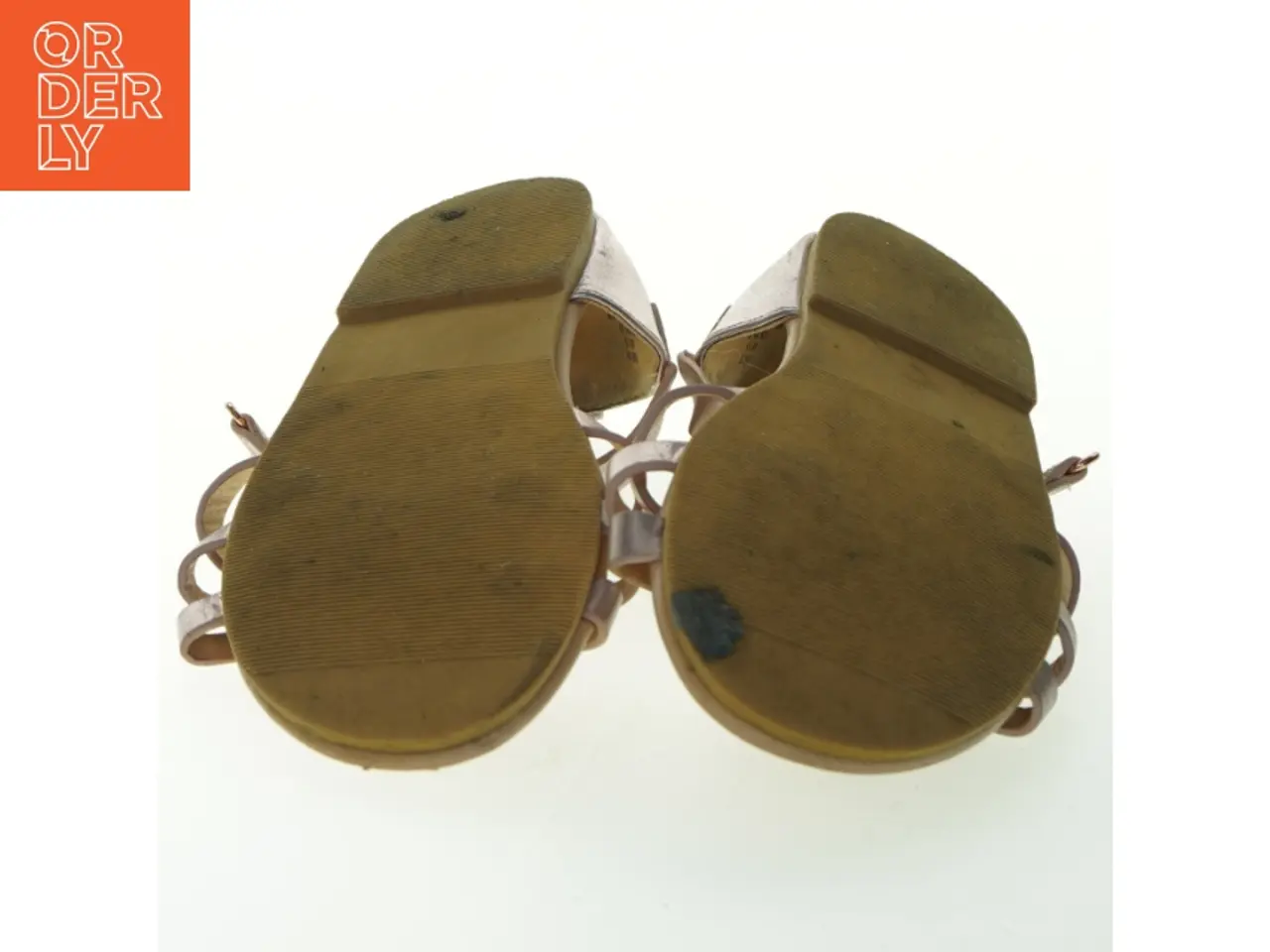 Billede 3 - Sølvfarvede sandaler med pynt fra H&M (str. 33 )