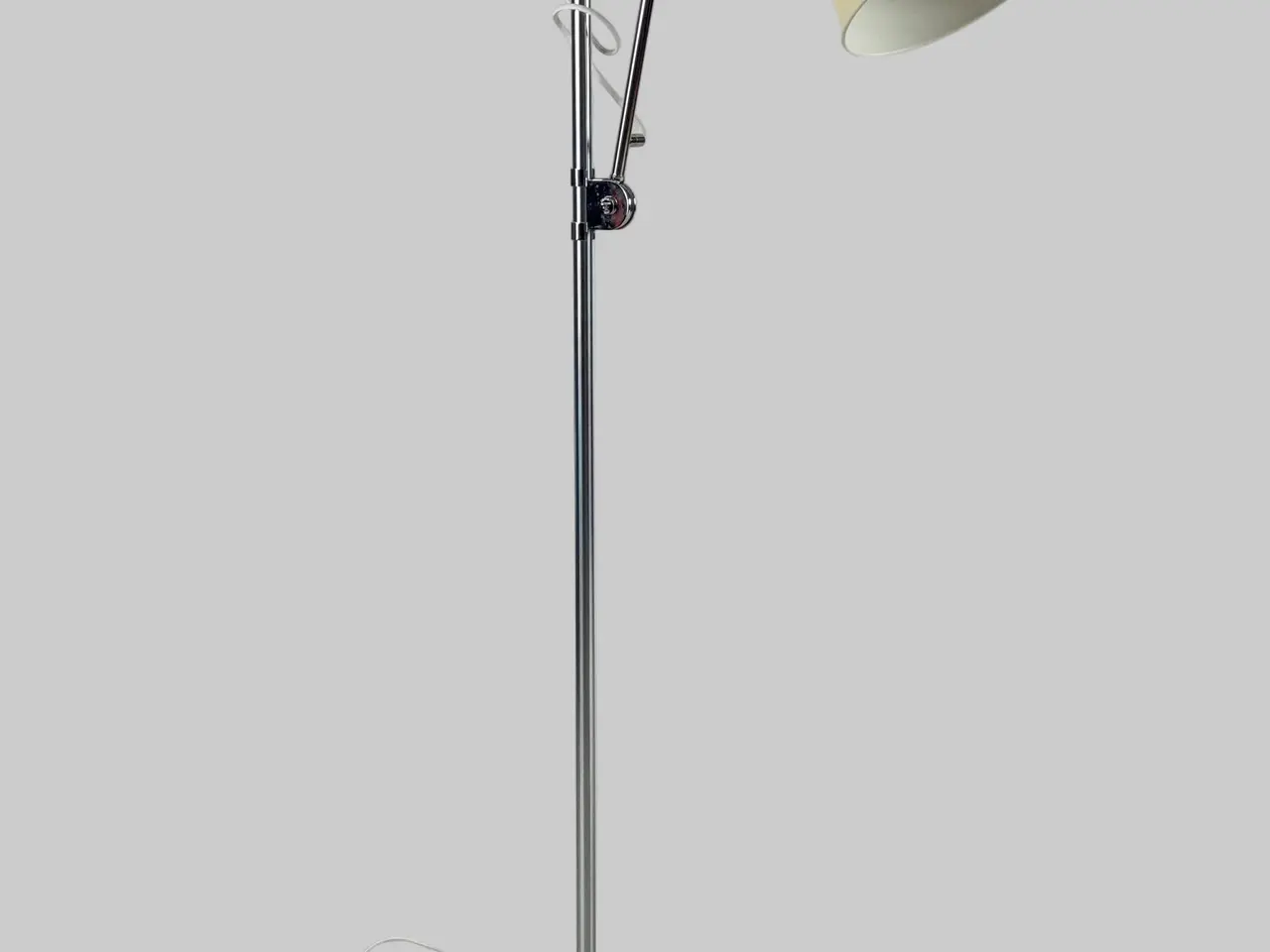 Billede 1 - GUBI Bestlite BL3 Gulvlampe – Hvid/Krom Ø21 cm