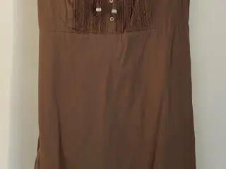 Kjole og jakke
