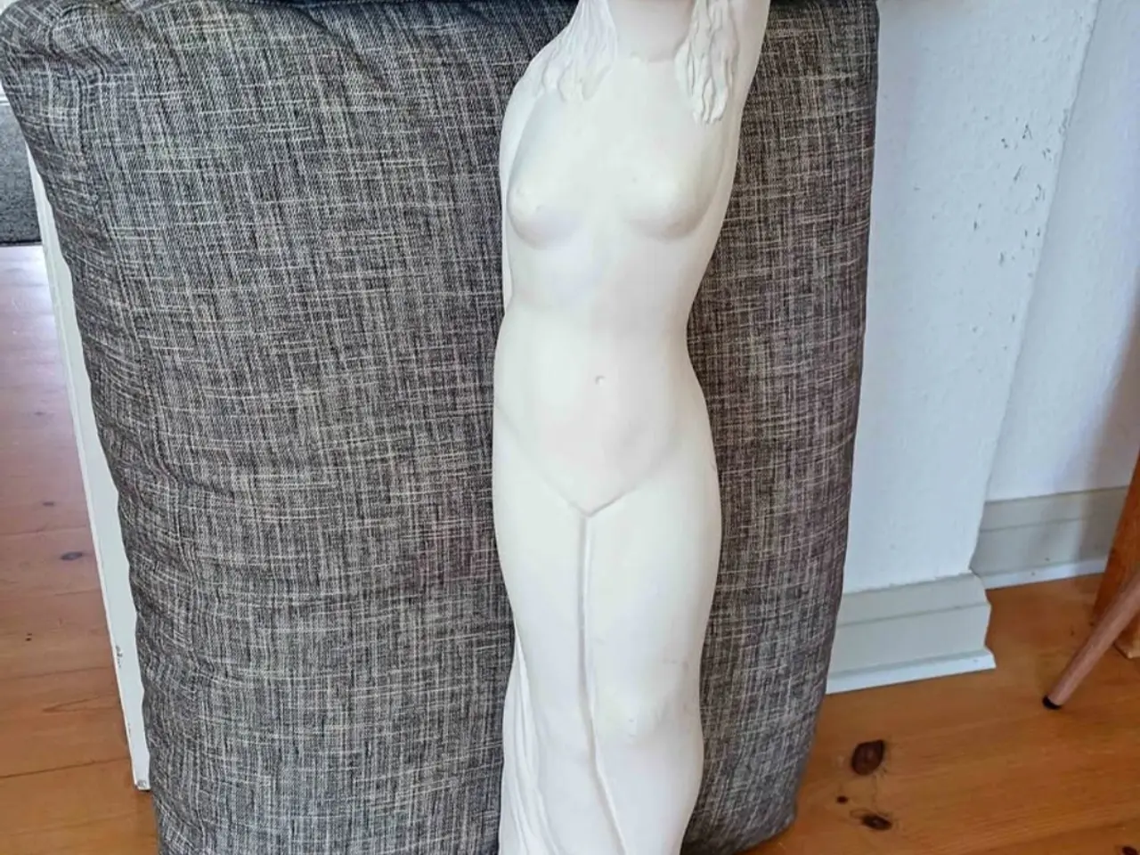 Billede 1 - Gips dame 77 cm høj