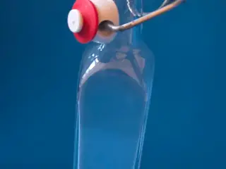 Smal Italiensk firkantet Patentflaske – 100 ml