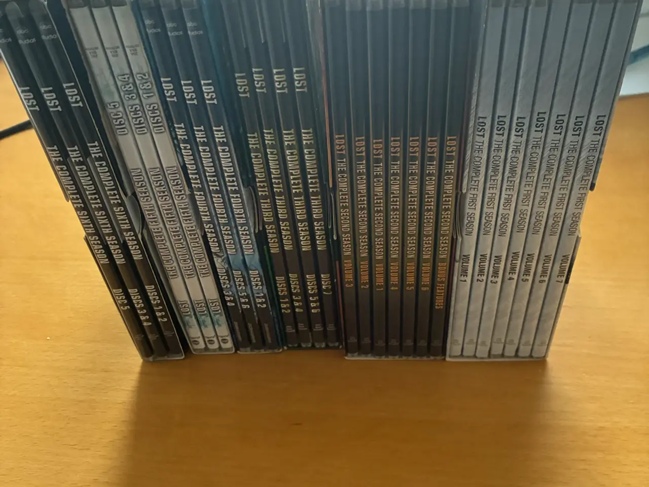 Billede 1 - Alle 6 sæsoner af “Lost”