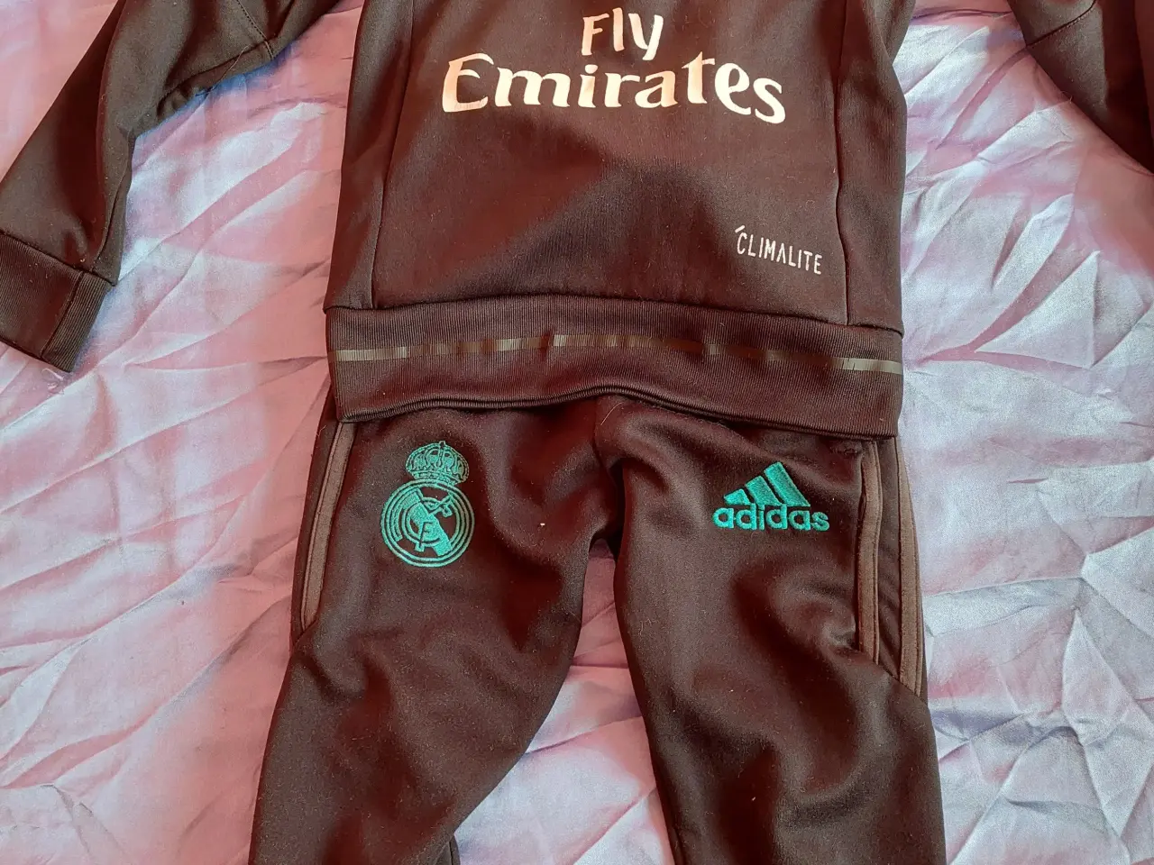Billede 6 - Fritidstøj, bukser med hættetrøje, Adidas, str. 10