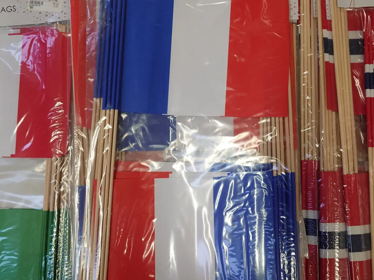 Billede 3 - Papirflag med træpind 