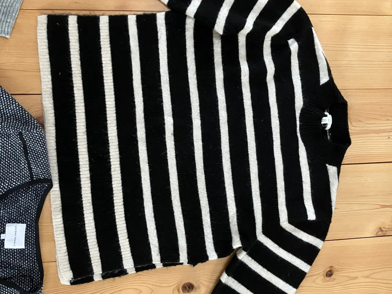 Billede 3 - 8 dele blandet str L / XL