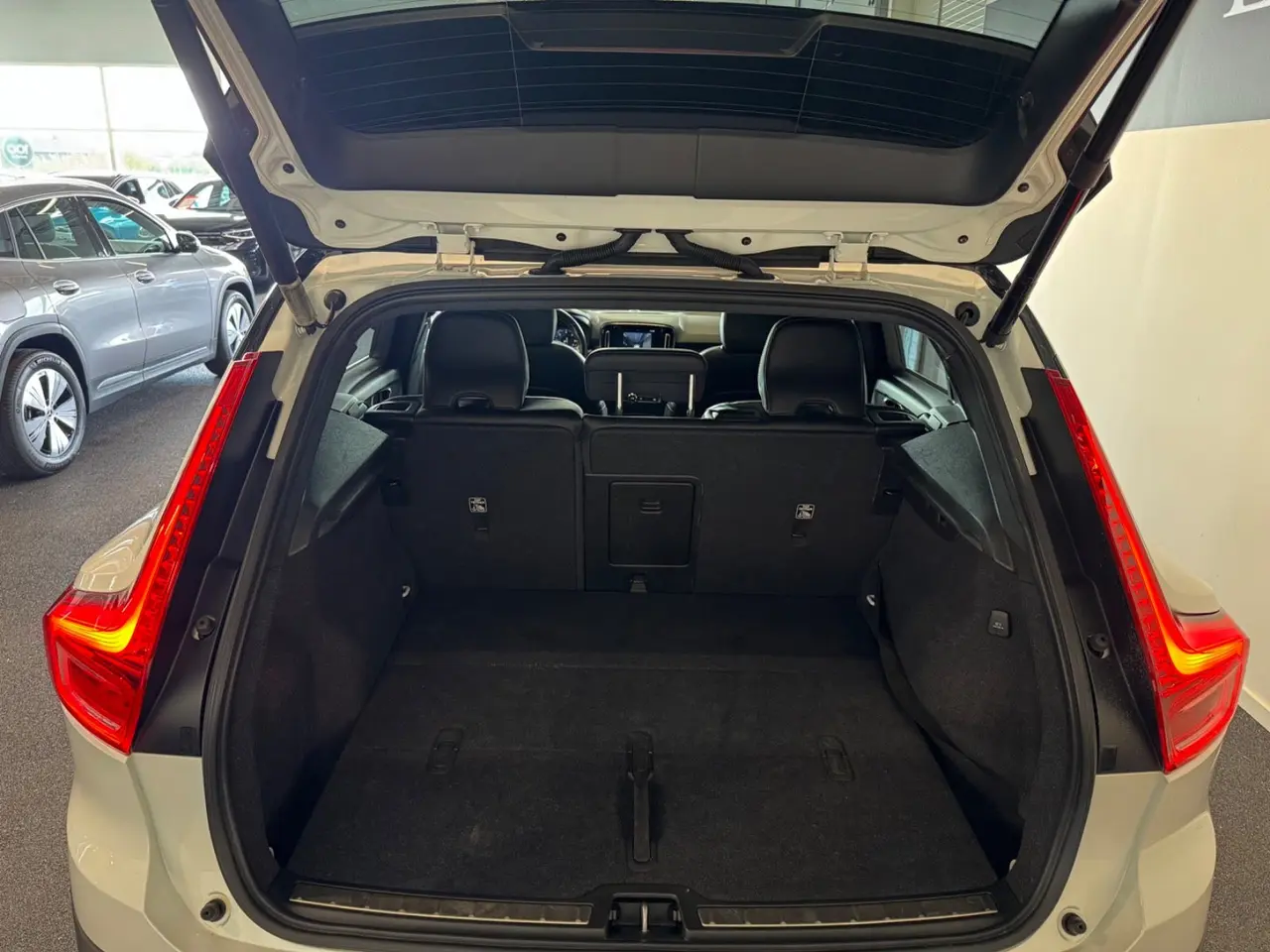 Billede 5 - Volvo XC40 2,0 D4 190 R-Design aut. AWD
