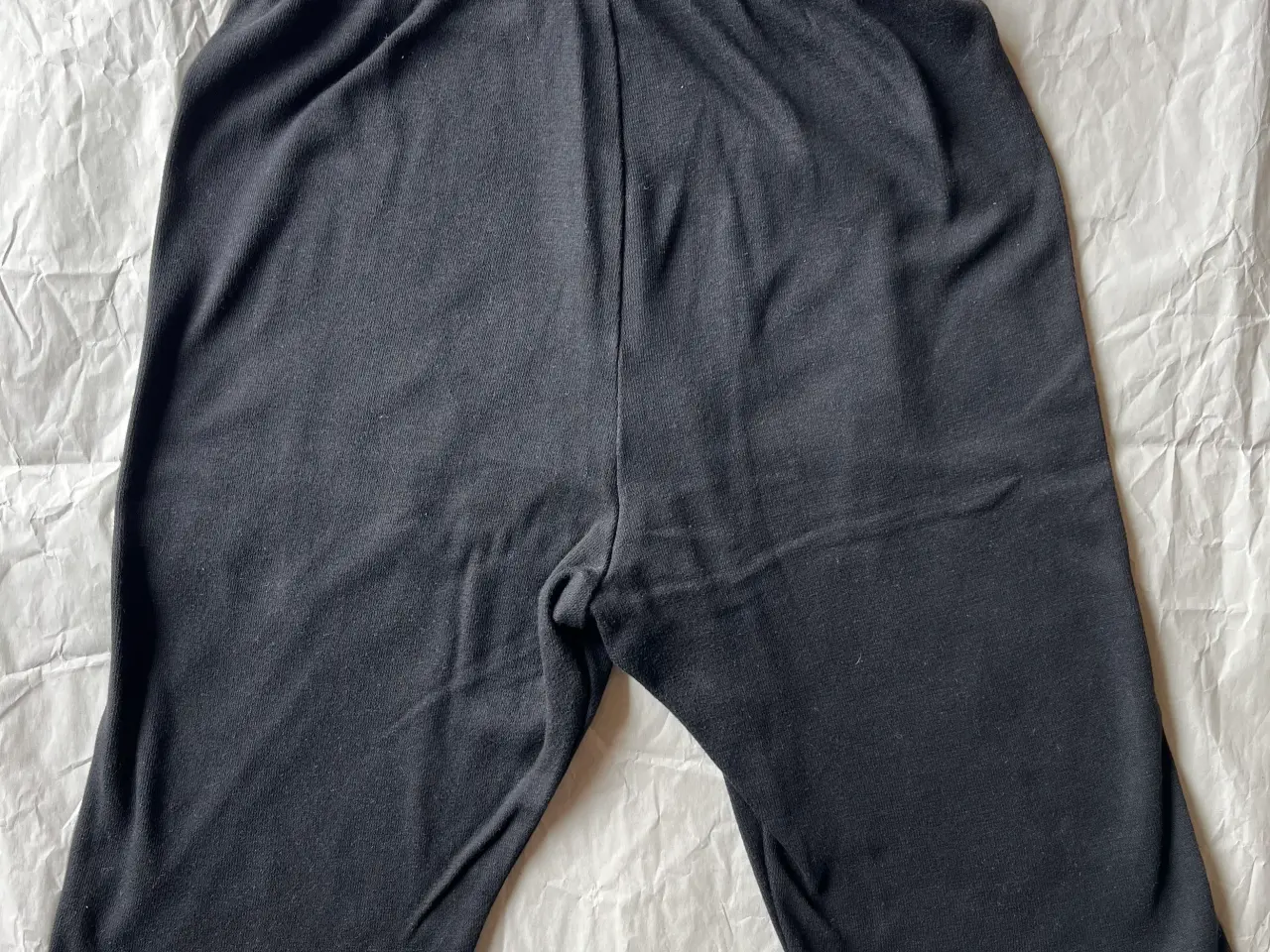 Billede 2 - Shorts sorte M-L