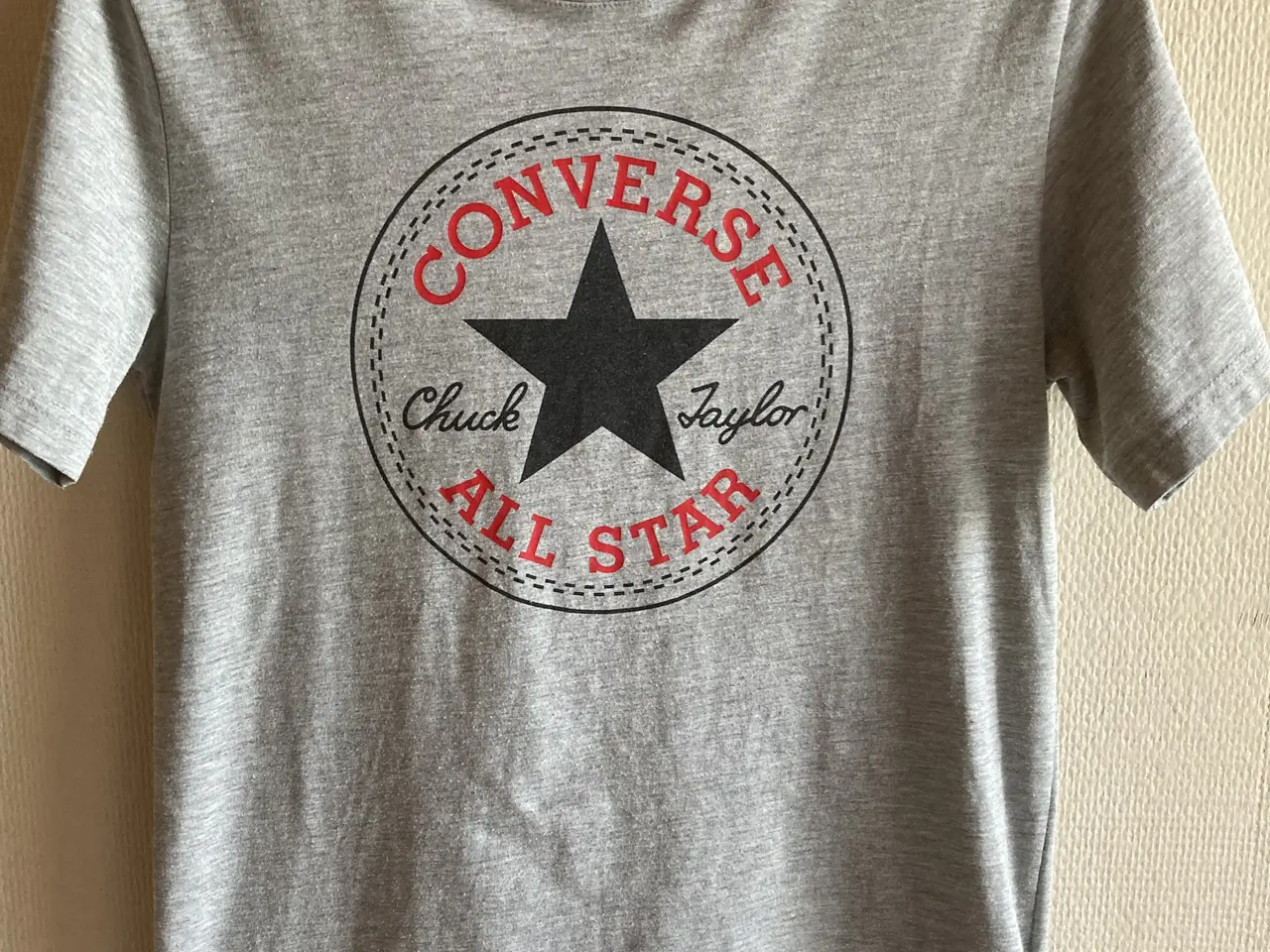 Billede 1 - Tøjpakke 3. stk. T-Shirts str. 146/152