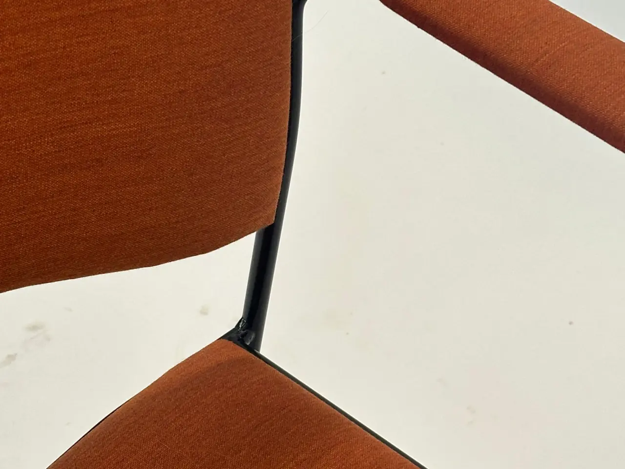 Billede 8 - HOWE 40/4 Stol – Orange med Sort Stel