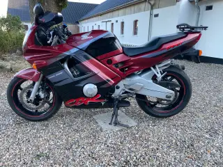 Honda CBR 600 F – Velkørende sportstouring