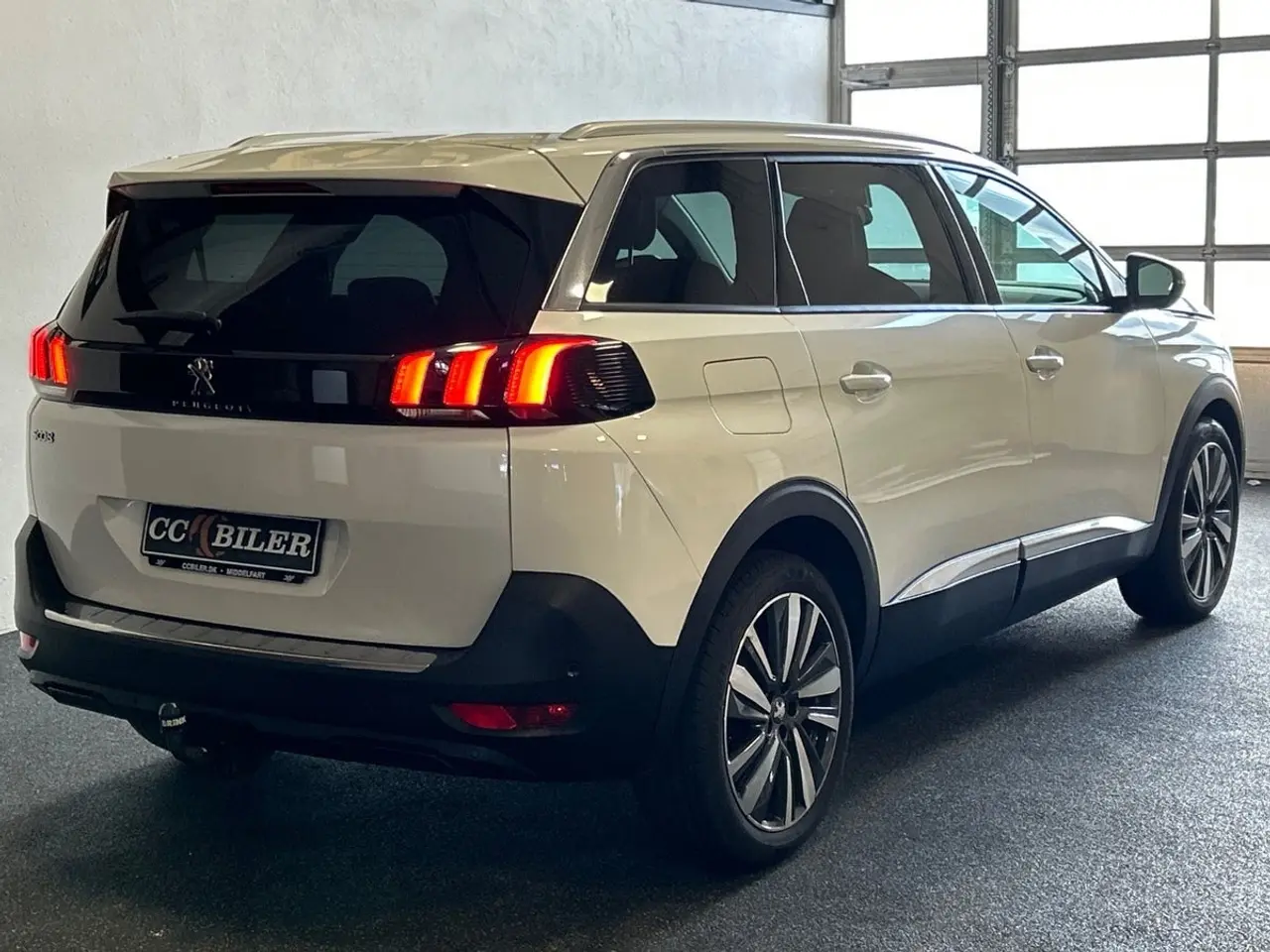 Billede 6 - Peugeot 5008 1,2 e-THP 130 Allure 7prs
