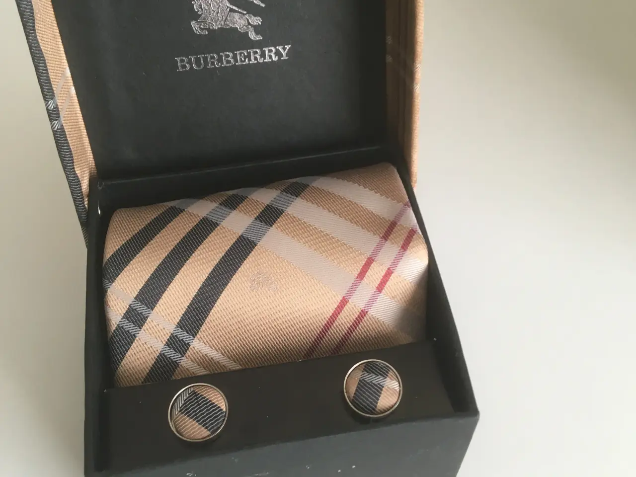 Billede 1 - burberry slips manchet retro vintage