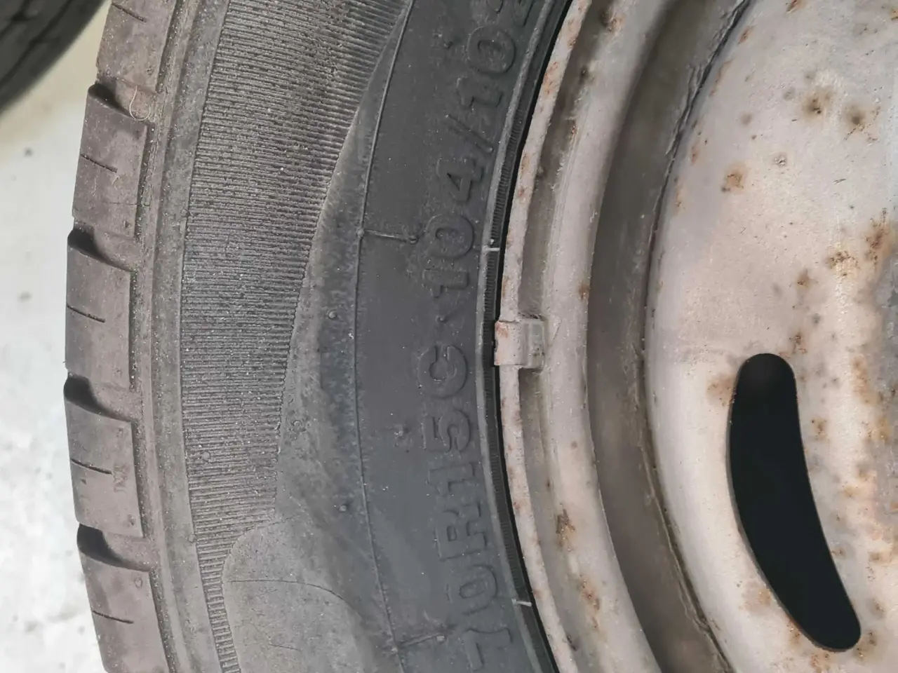 Billede 2 - Sommerdæk til ford Transit 