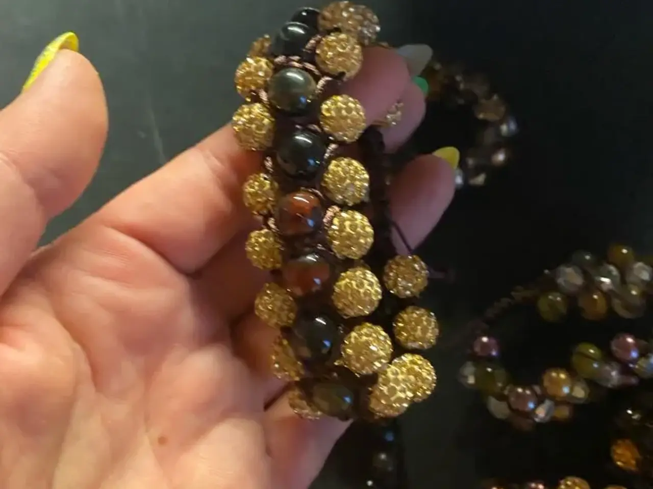 Billede 2 - Nye knyttede armbånd