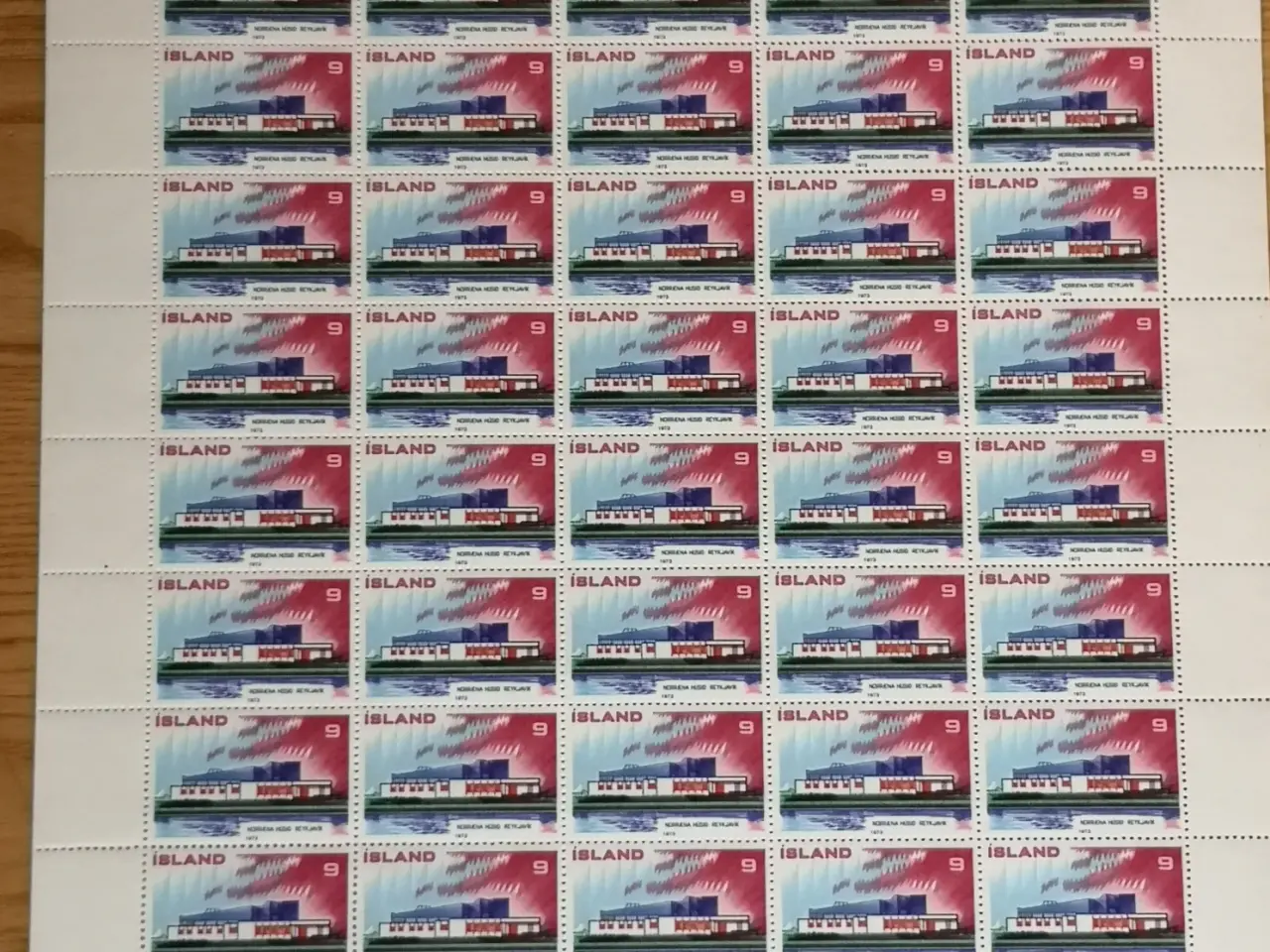 Billede 1 - Island, 9 kroner.
