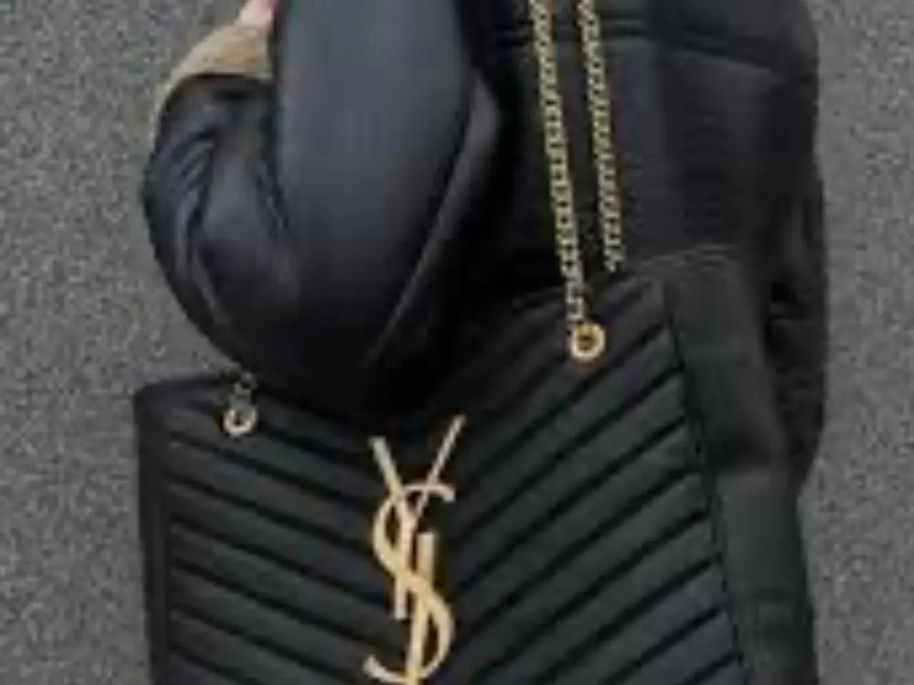 Billede 1 - Ysl taske sælges 