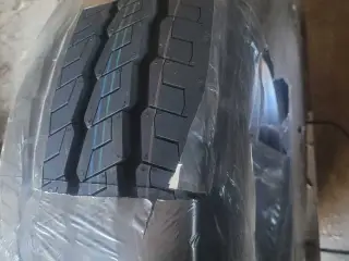 215 / 70 R 15 cp Varevogn dæk