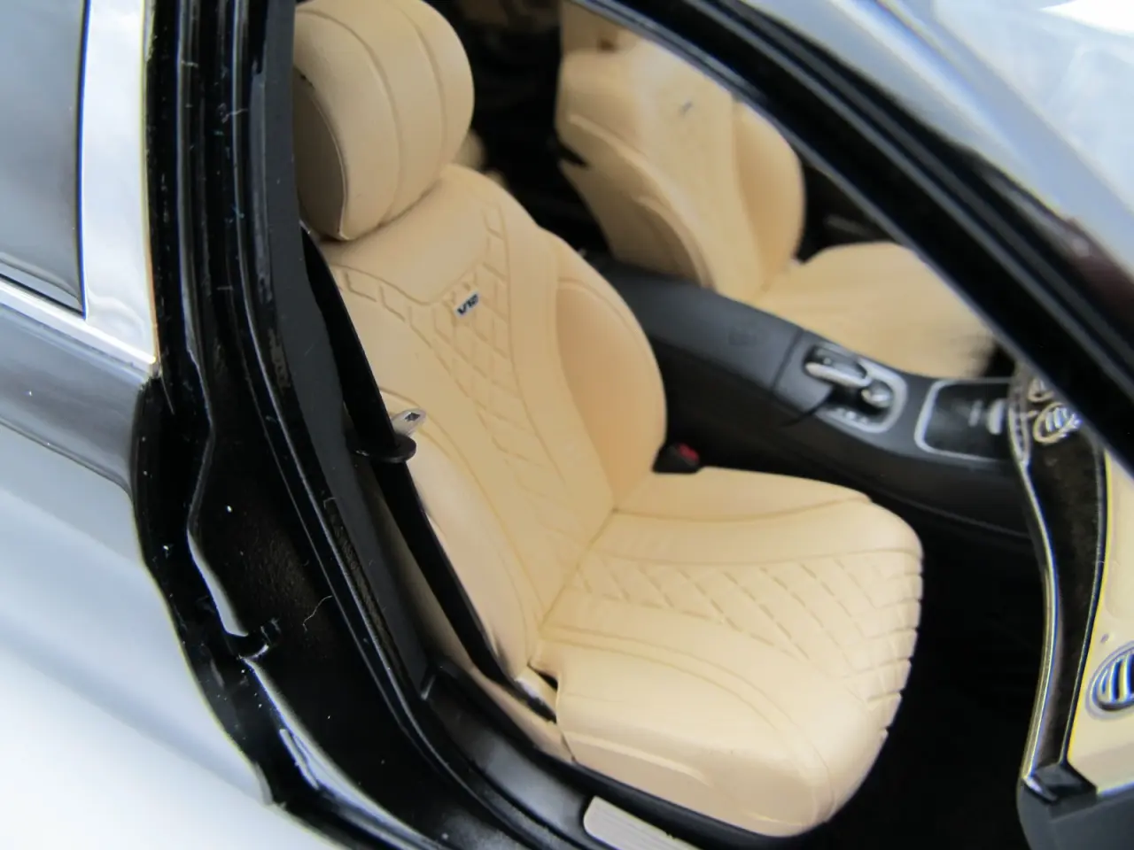 Billede 7 - 2016 Mercedes Maybach S600 V12 AUTOart - 1:18