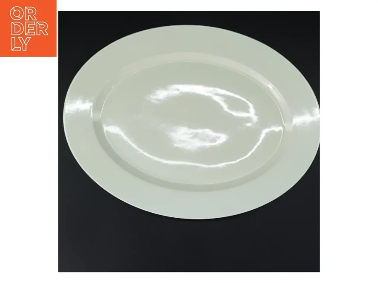 Billede 1 - Hvidt porcelænsfad fra Royal Copenhagen (str. 41x31,5 cm)