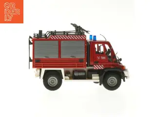 Modelbrandbil Falck 23 cm fra Falck (str. 23 cm)