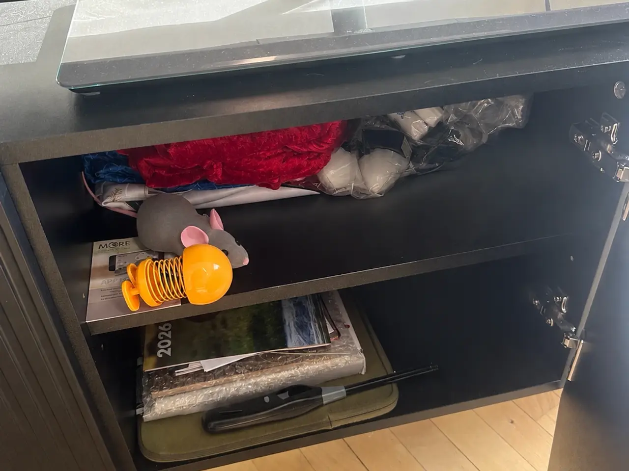 Billede 6 - TV-bord sælgss