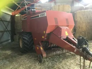 Hesston 4900