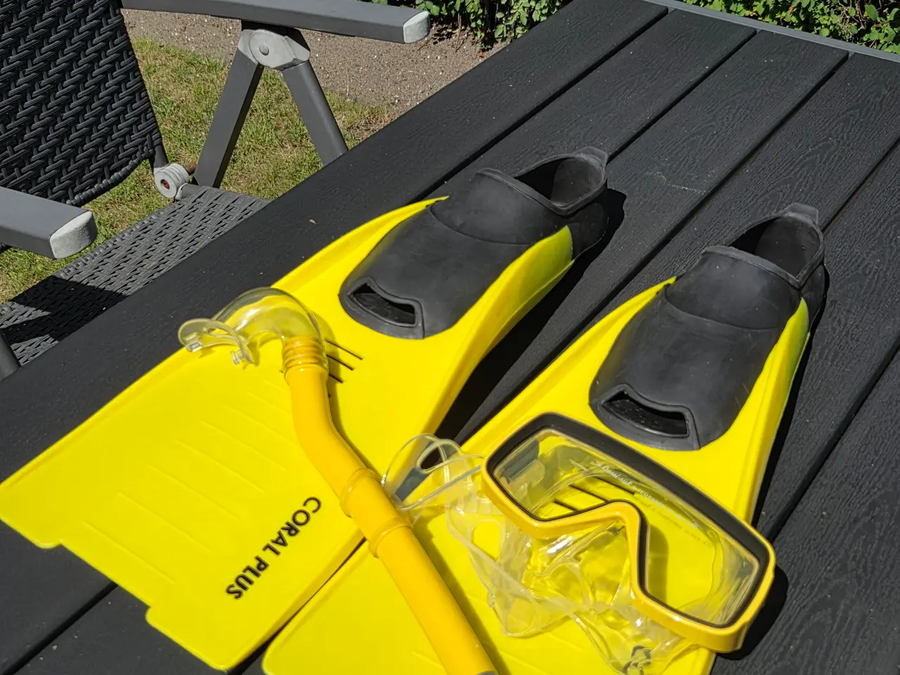 Billede 2 - Snorkeludstyr med briller snorkel og fødder