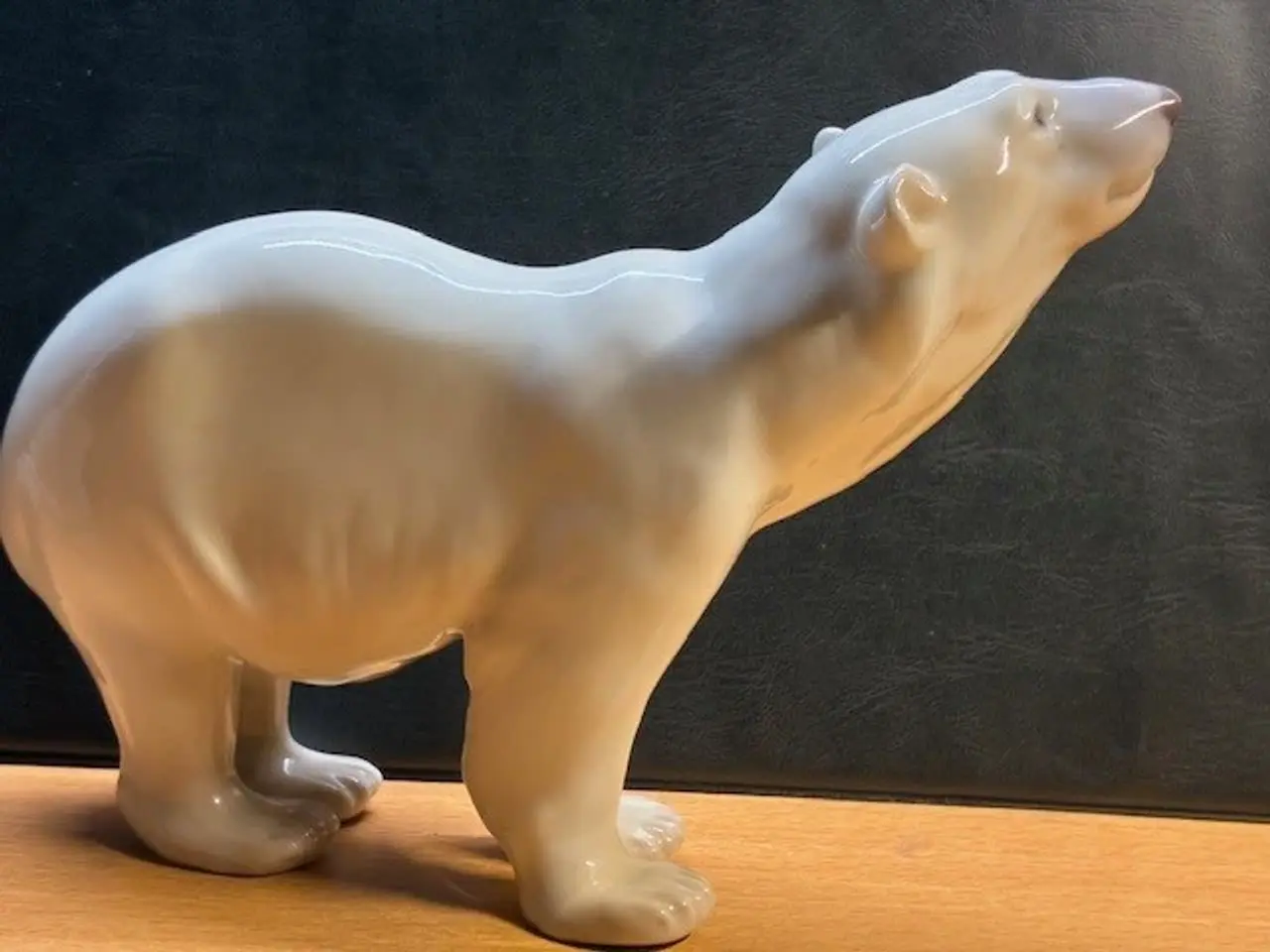 Billede 2 - ISBJØRN Kongelig porcelæns figur