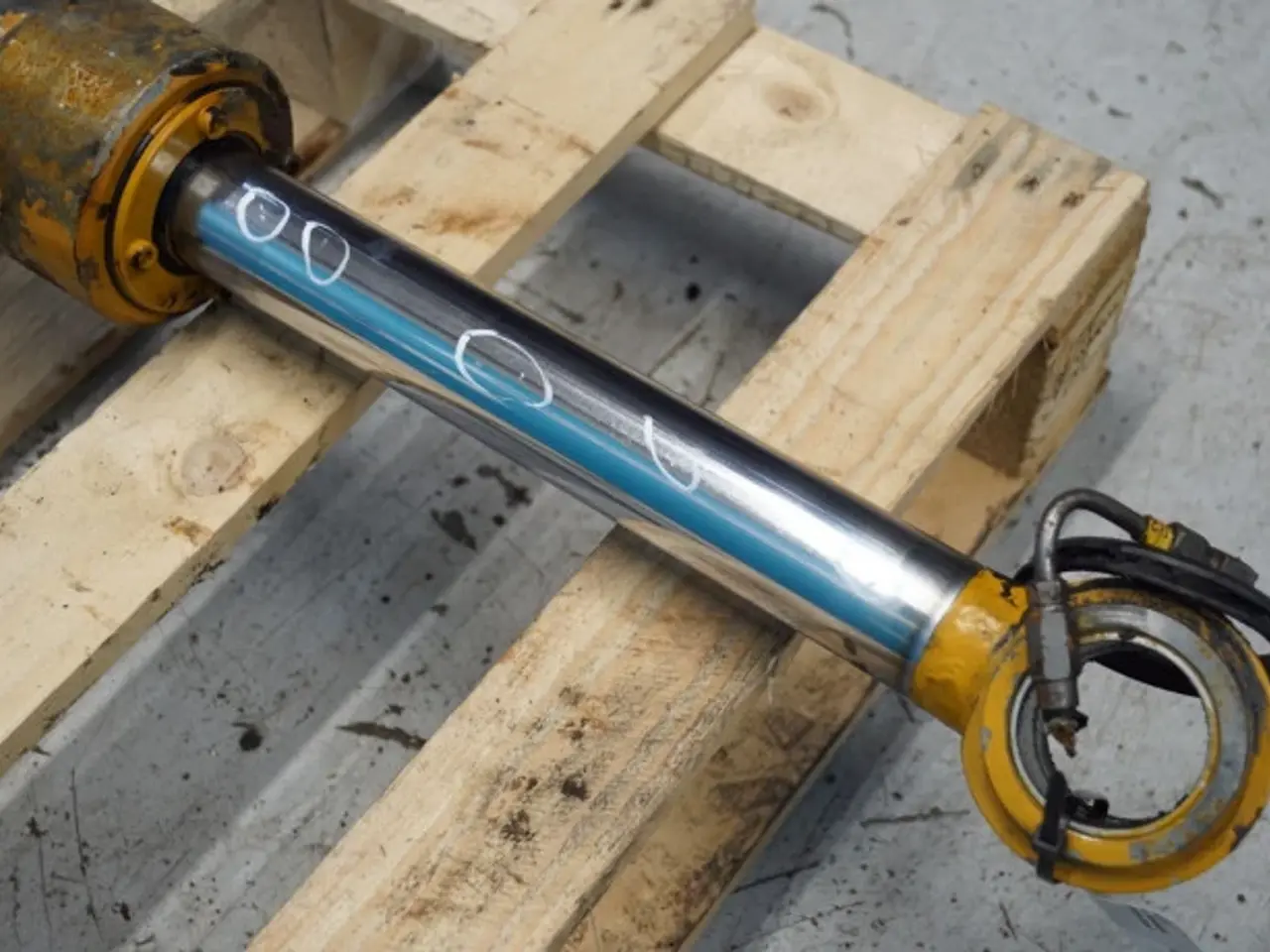 Billede 12 - Hydrema 906B Sideforskydnings Cylinder 200141