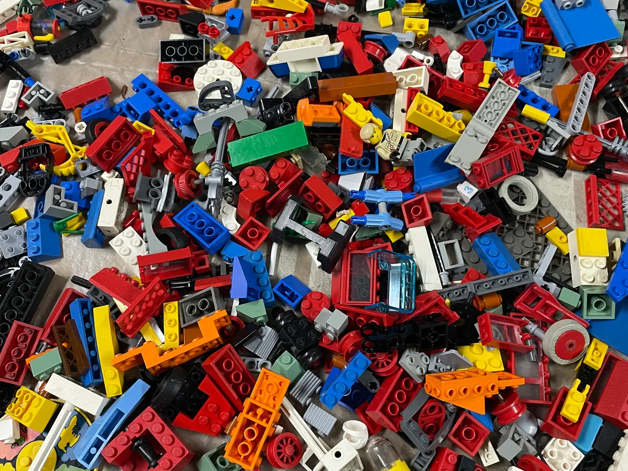 Billede 3 - lego med mange specielle ting i
