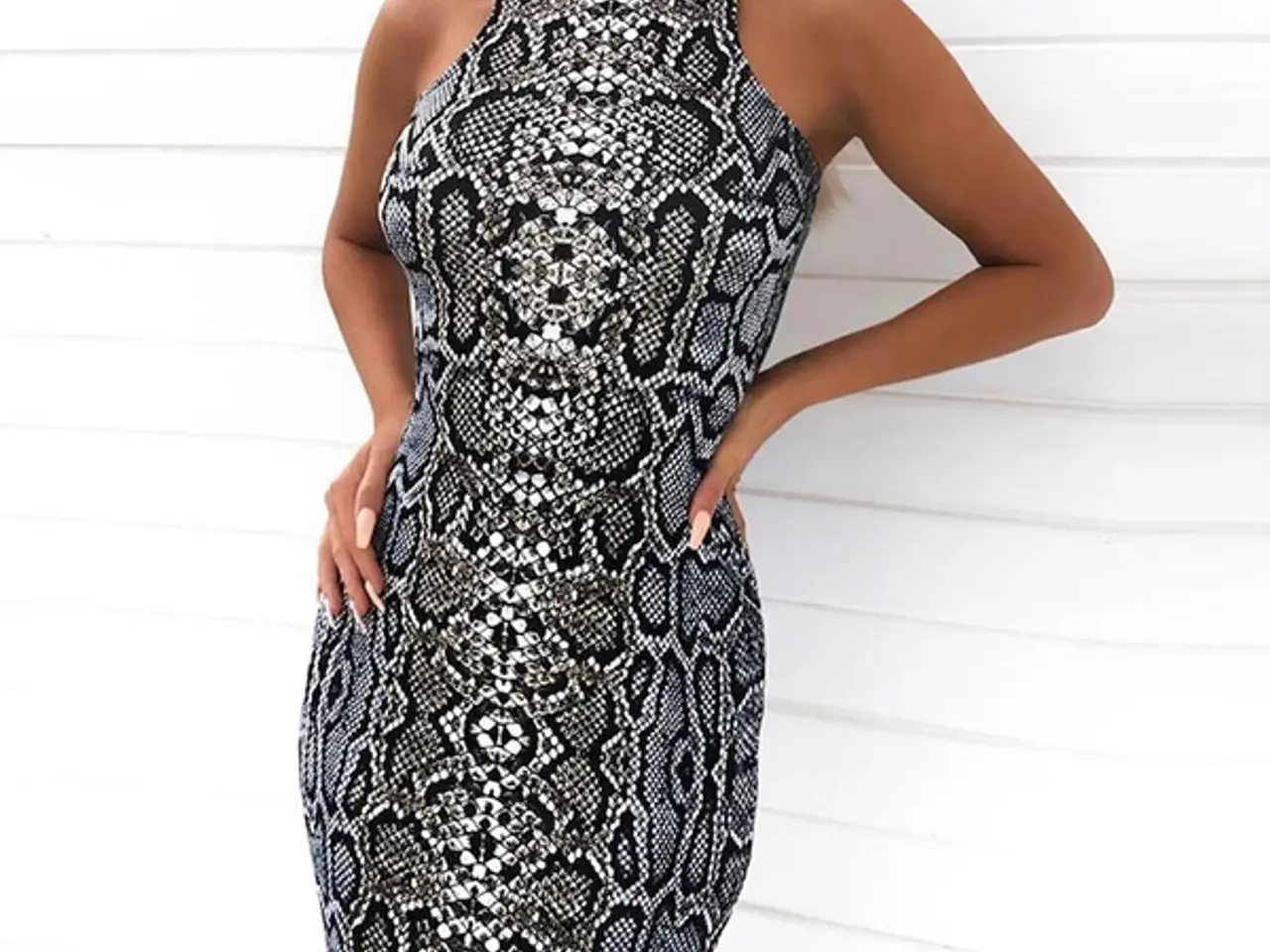 Billede 1 - bodycoon.  Med animal print.blank i stoffet
