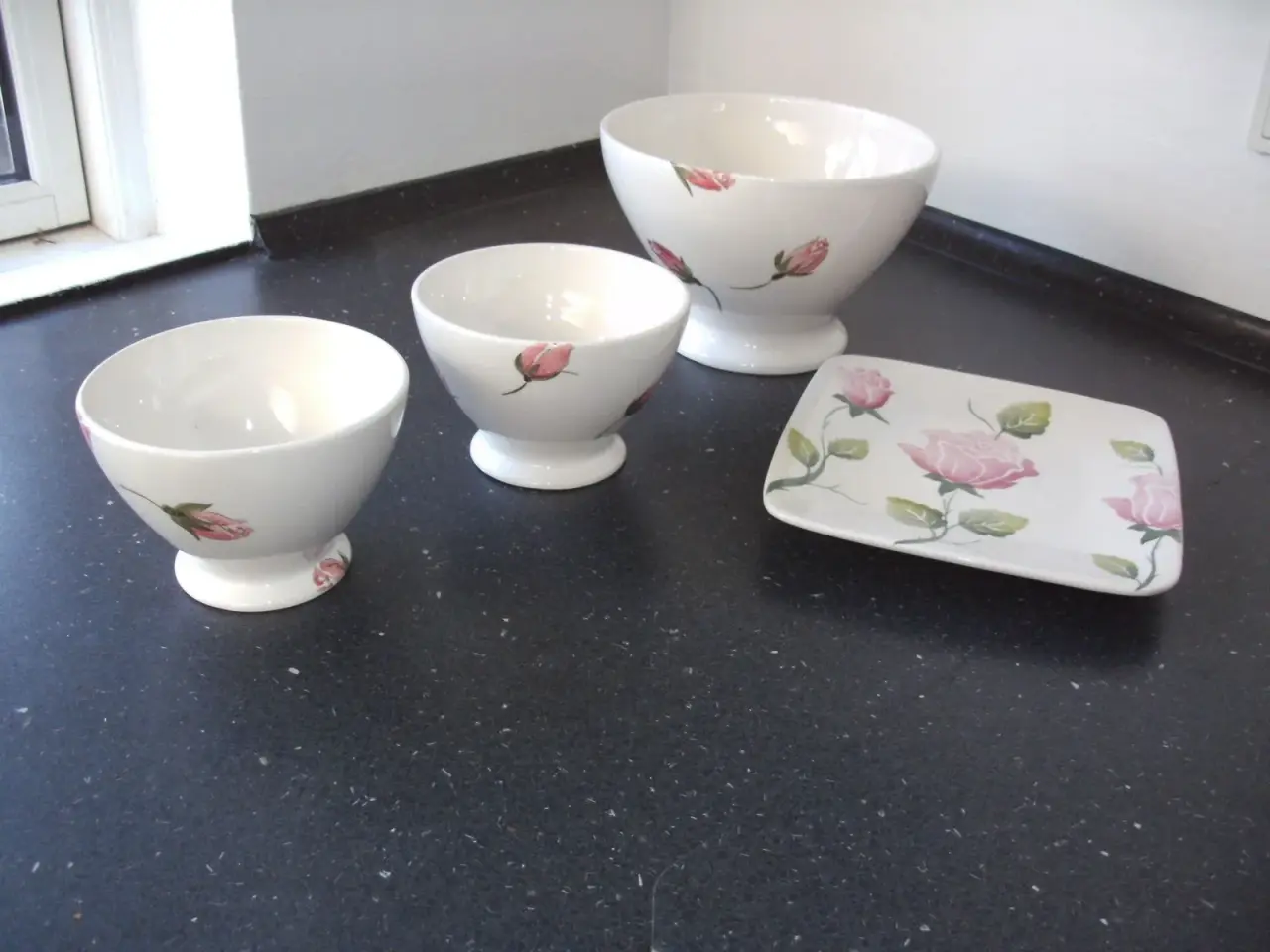 Billede 1 - porcelæn med roser