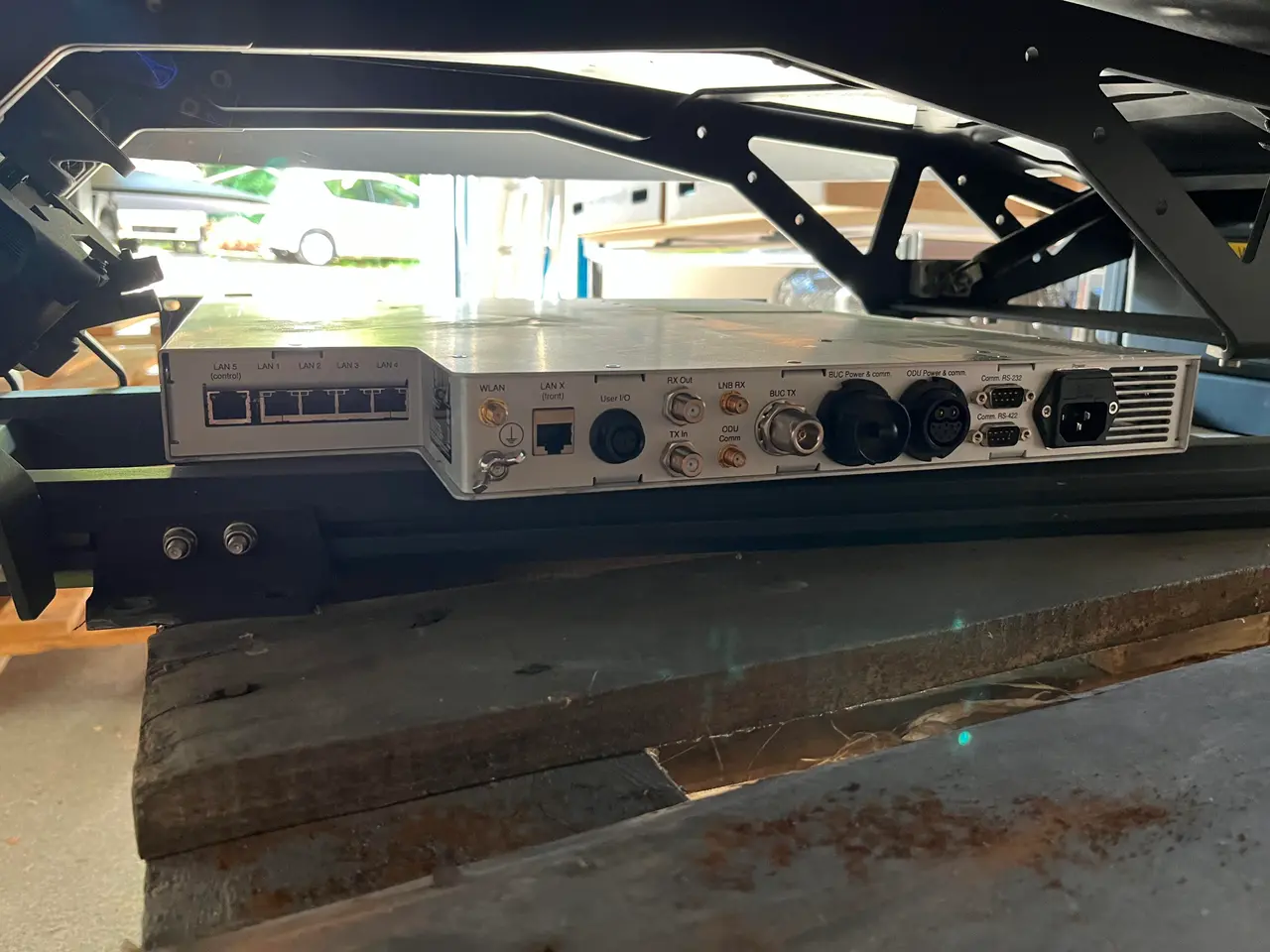 Billede 10 - Cobham Explorer, VSAT-antenne