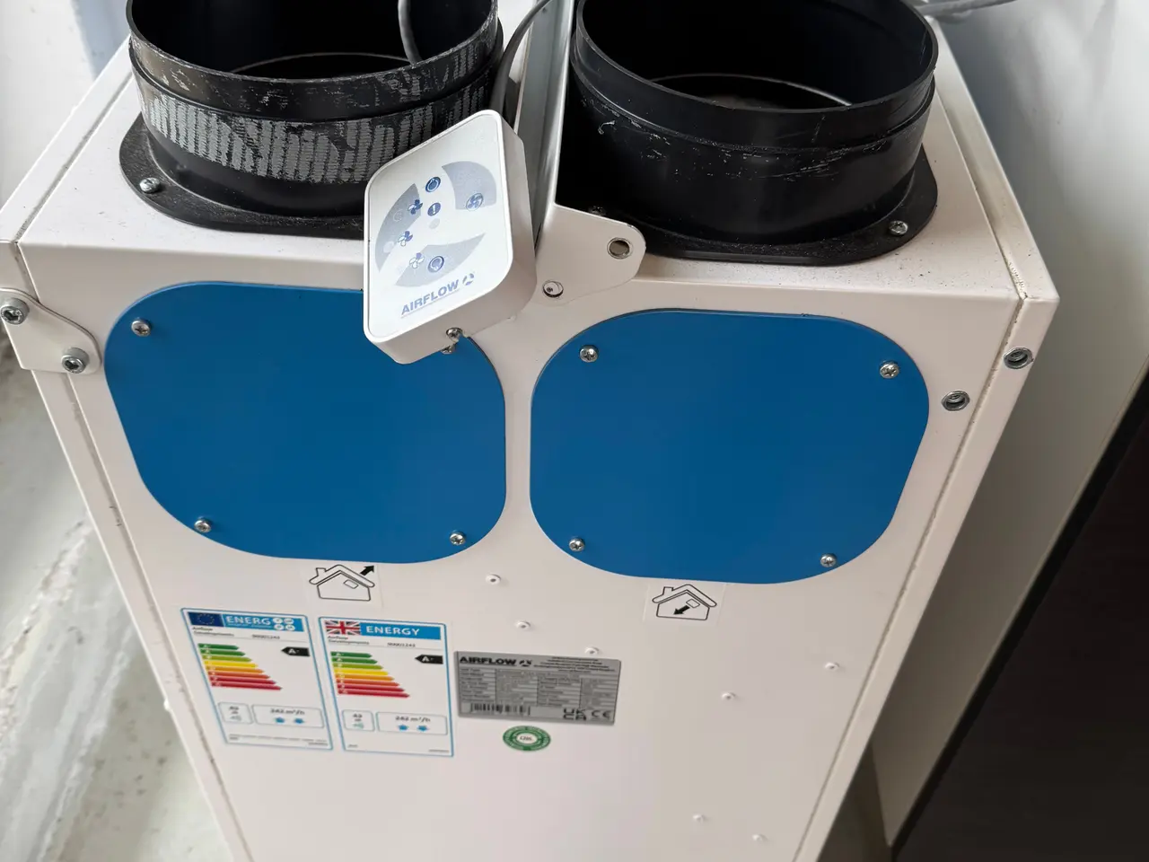 Billede 1 - Ventilationsanlæg med varmegenvinding.