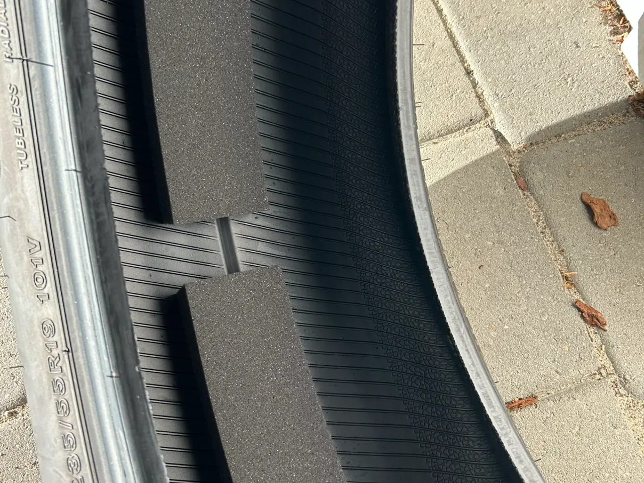 Billede 9 - Sommerdæk Bridgestone 235/55 R19